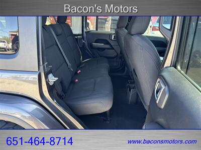 2019 Jeep Wrangler Unlimited Sahara   - Photo 15 - Forest Lake, MN 55025