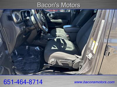 2019 Jeep Wrangler Unlimited Sahara   - Photo 12 - Forest Lake, MN 55025