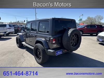 2019 Jeep Wrangler Unlimited Sahara   - Photo 7 - Forest Lake, MN 55025