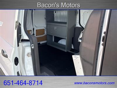 2020 Ford Transit Connect XLT   - Photo 16 - Forest Lake, MN 55025