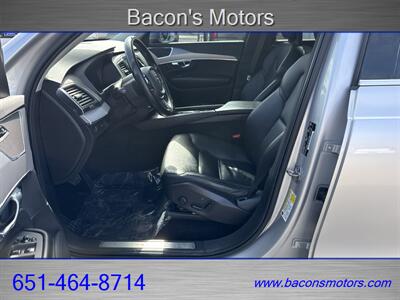 2022 Volvo XC90 T5 Momentum   - Photo 11 - Forest Lake, MN 55025