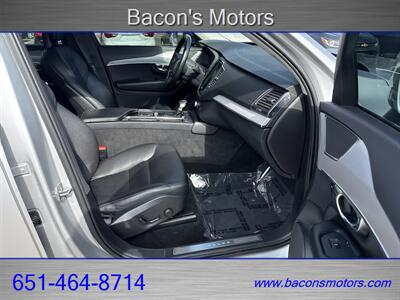 2022 Volvo XC90 T5 Momentum   - Photo 17 - Forest Lake, MN 55025
