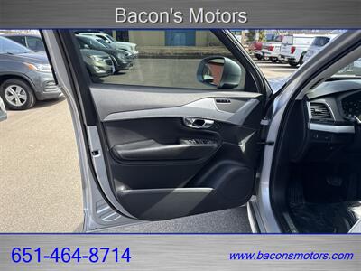 2022 Volvo XC90 T5 Momentum   - Photo 10 - Forest Lake, MN 55025