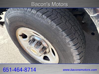 2004 Chevrolet Express 2500   - Photo 8 - Forest Lake, MN 55025