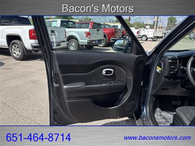 2019 Kia Soul +   - Photo 9 - Forest Lake, MN 55025