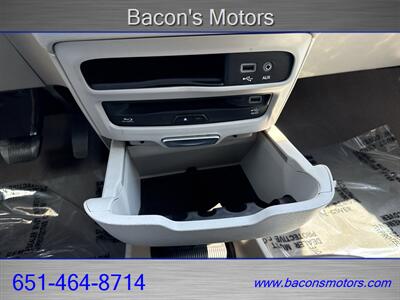 2017 Chrysler Pacifica Touring-L Plus   - Photo 29 - Forest Lake, MN 55025