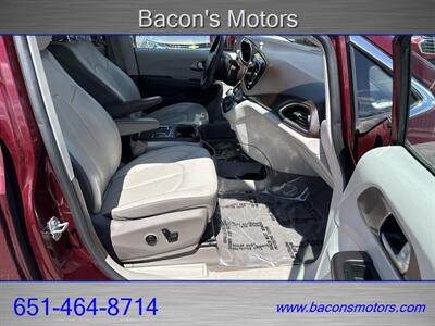 2017 Chrysler Pacifica Touring-L Plus   - Photo 17 - Forest Lake, MN 55025