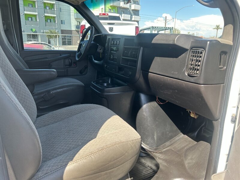 2012 Chevrolet Express 1500 Cargo photo 4