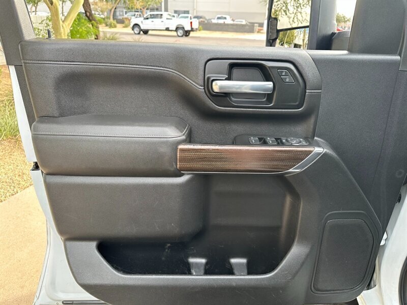 2020 Chevrolet Silverado 2500 LT Crew Cab 4x4 Diesel - Photo 9 - Mesa, AZ 85201