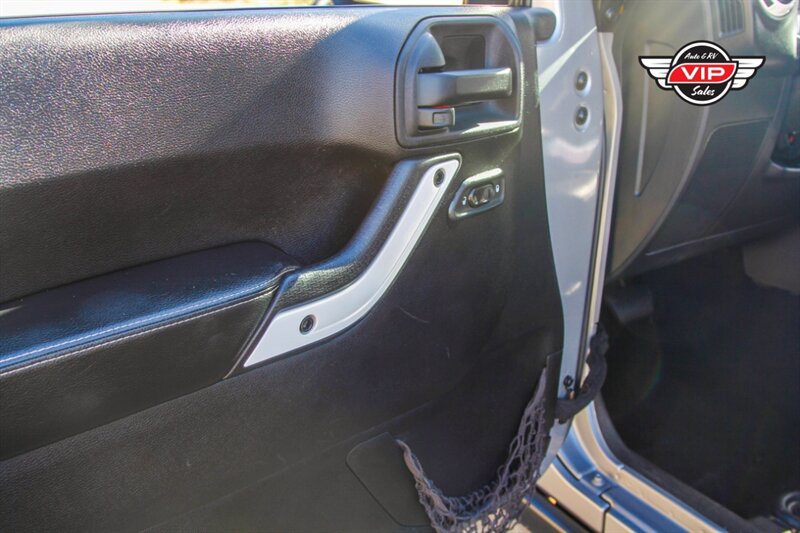 2014 Jeep Wrangler Polar Edition - Photo 22 - Prescott, AZ 86301