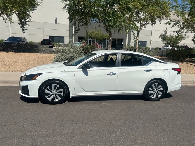 2024 Nissan Altima 2.5 S - Photo 2 - Mesa, AZ 85201