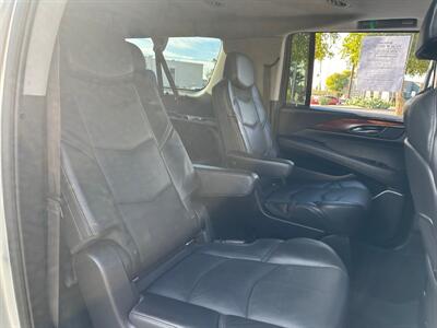 2015 Cadillac Escalade ESV Premium   - Photo 32 - Mesa, AZ 85201