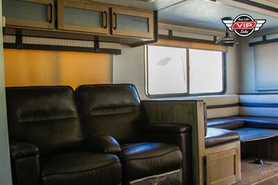 2021 PUMA 32MBDS TRAVEL TRAILER - Photo 3 - Prescott, AZ 86301