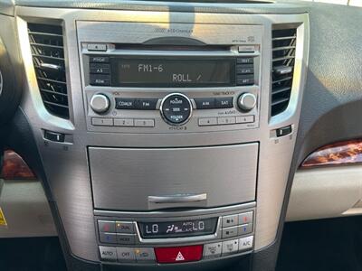 2011 Subaru Outback 2.5i Limited - Photo 12 - Mesa, AZ 85201