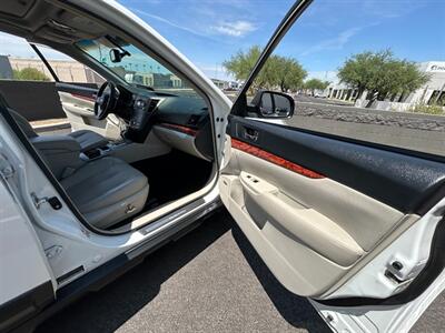 2011 Subaru Outback 2.5i Limited - Photo 18 - Mesa, AZ 85201