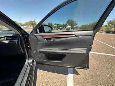 2013 Lexus ES 350 Sedan - Photo 23 - Mesa, AZ 85201