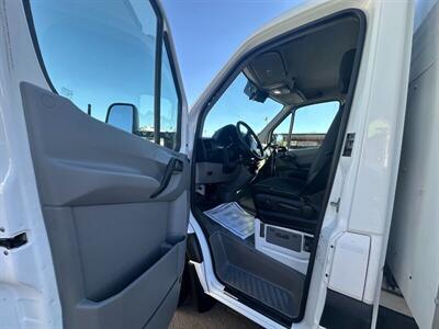 2014 Freightliner 3500 3500  Box Van - Photo 18 - Mesa, AZ 85201