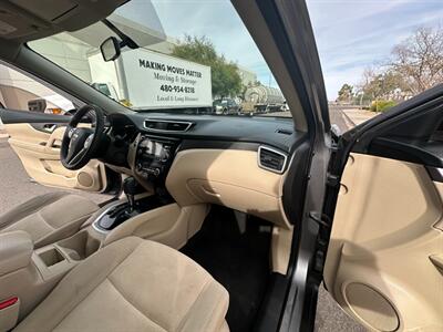 2016 Nissan Rogue SV FWD - Photo 13 - Mesa, AZ 85201