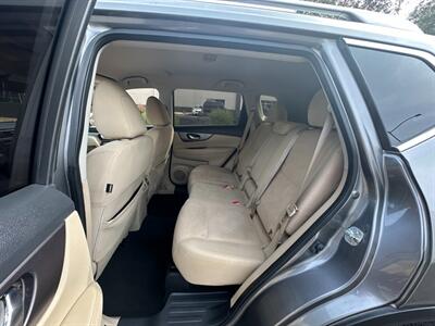 2016 Nissan Rogue SV FWD - Photo 9 - Mesa, AZ 85201