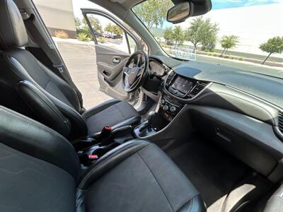 2019 Chevrolet Trax LT - Photo 17 - Mesa, AZ 85201