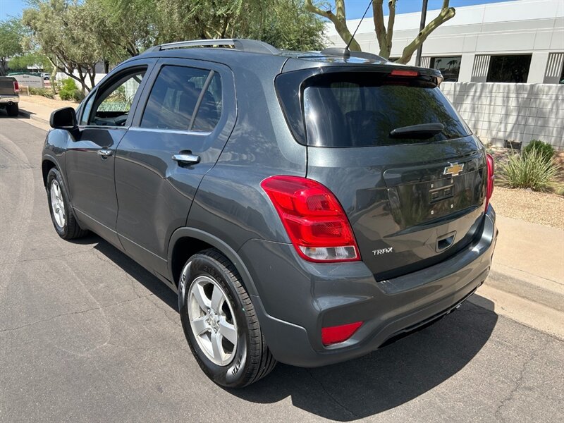 2019 Chevrolet Trax LT - Photo 25 - Mesa, AZ 85201