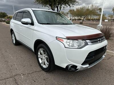 2015 Mitsubishi Outlander SE  