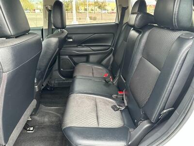 2015 Mitsubishi Outlander SE   - Photo 8 - Mesa, AZ 85201