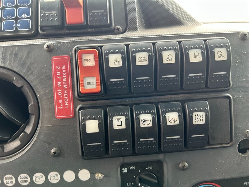 2014 Ford E-350 SD Ambulance - Photo 15 - Mesa, AZ 85201