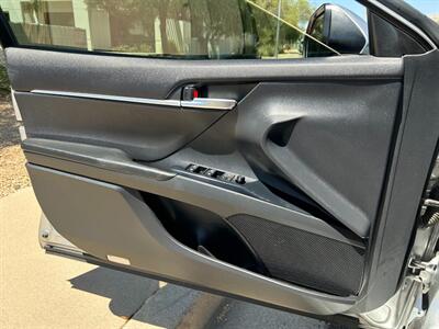 2018 Toyota Camry LE   - Photo 13 - Mesa, AZ 85201