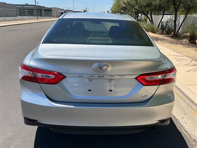 2018 Toyota Camry LE   - Photo 5 - Mesa, AZ 85201