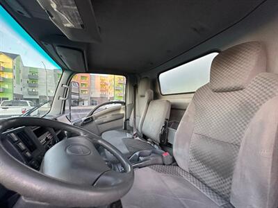 2009 ISUZU NPR   - Photo 7 - Mesa, AZ 85201