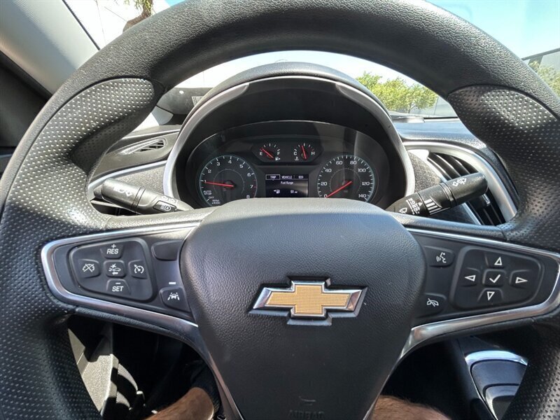 2023 Chevrolet Malibu LT - Photo 42 - Mesa, AZ 85201
