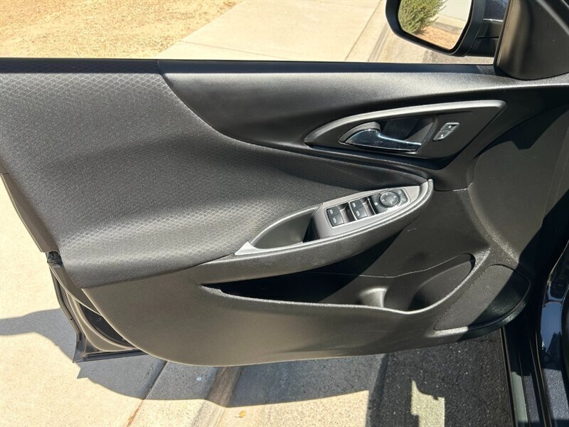 2023 Chevrolet Malibu LT - Photo 34 - Mesa, AZ 85201