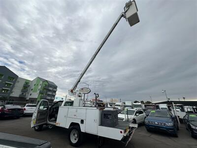 2010 Ford F-450 Bucket Truck   - Photo 3 - Mesa, AZ 85201