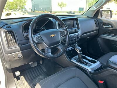 2022 Chevrolet Colorado LT   - Photo 11 - Mesa, AZ 85201