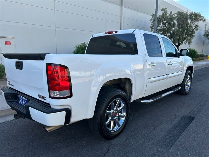2009 GMC Sierra 1500 Denali AWD - Photo 3 - Mesa, AZ 85201