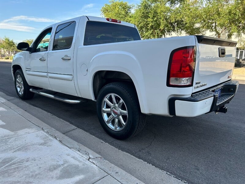 2009 GMC Sierra 1500 Denali AWD - Photo 5 - Mesa, AZ 85201
