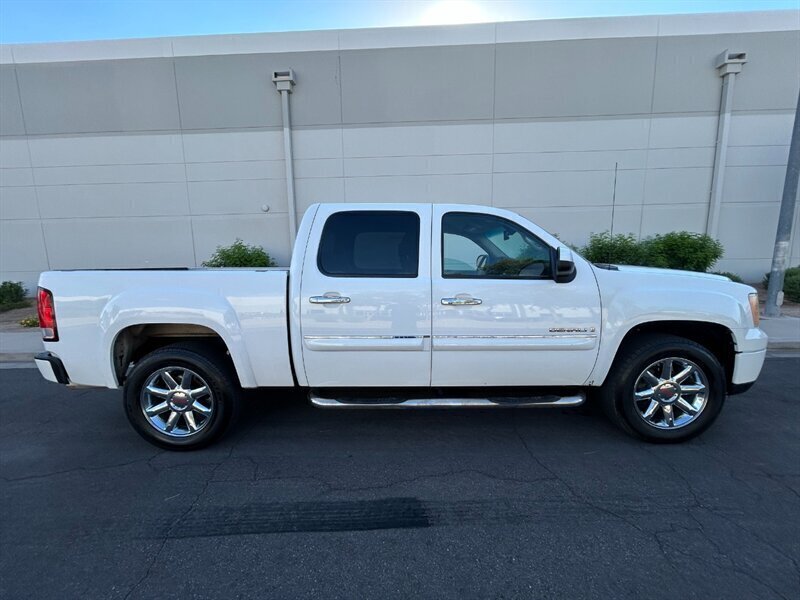 2009 GMC Sierra 1500 Denali AWD - Photo 2 - Mesa, AZ 85201