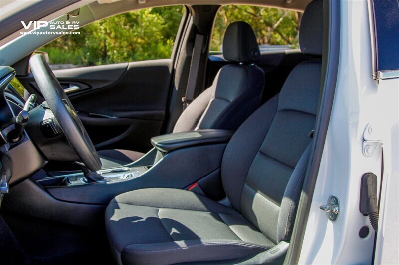2025 Chevrolet Malibu LT - Photo 75 - Mesa, AZ 85201