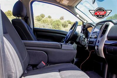 2017 Nissan Titan SV Crew Cab 4x4 - Photo 33 - Prescott, AZ 86301