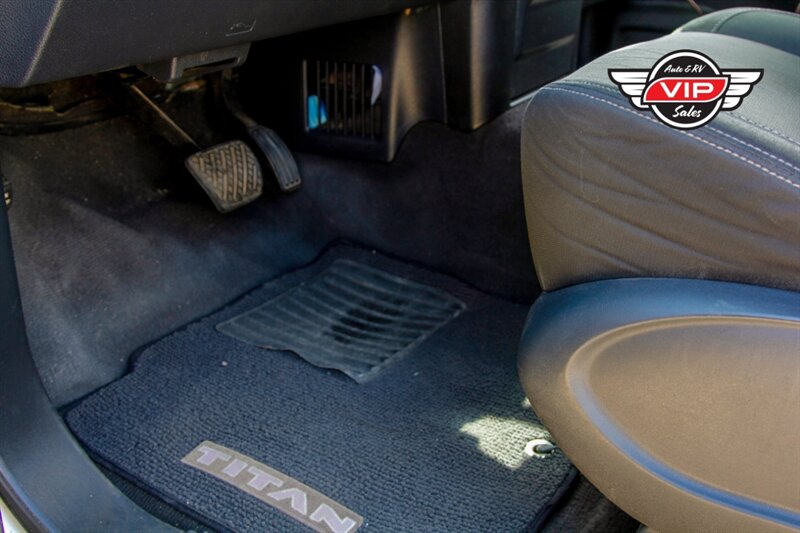 2017 Nissan Titan SV Crew Cab 4x4 - Photo 20 - Prescott, AZ 86301