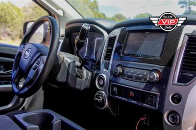 2017 Nissan Titan SV Crew Cab 4x4 - Photo 34 - Prescott, AZ 86301