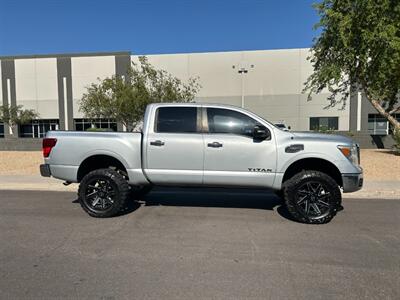 2017 Nissan Titan SV Crew Cab 4x4 - Photo 26 - Mesa, AZ 85201
