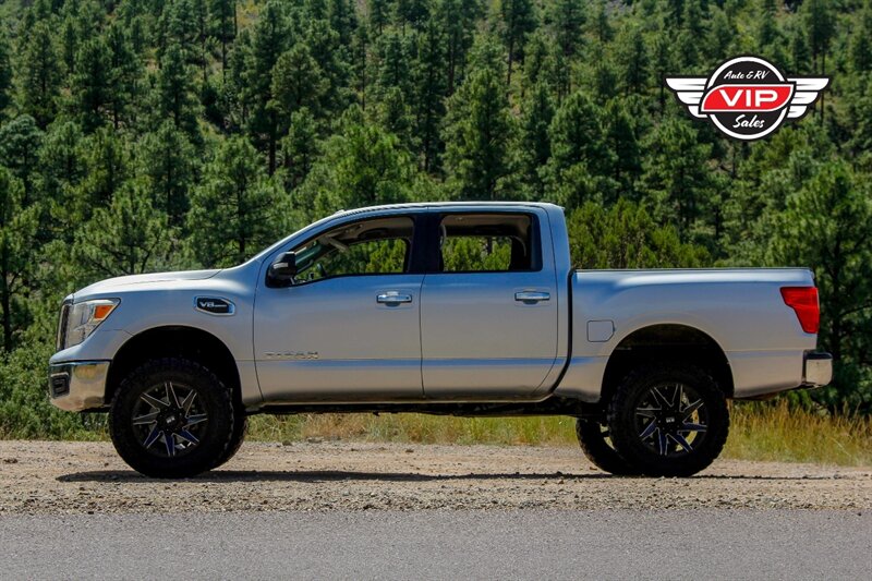 2017 Nissan Titan SV Crew Cab 4x4 - Photo 7 - Prescott, AZ 86301