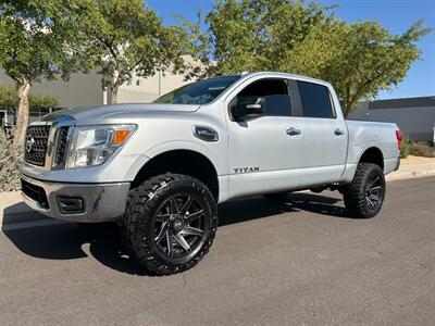 2017 Nissan Titan SV Crew Cab 4x4 - Photo 21 - Mesa, AZ 85201