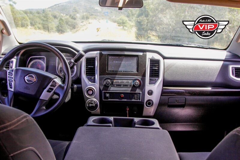 2017 Nissan Titan SV Crew Cab 4x4 - Photo 35 - Prescott, AZ 86301