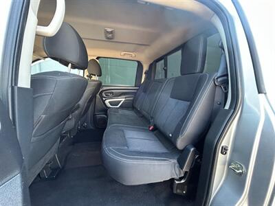2017 Nissan Titan SV Crew Cab 4x4 - Photo 36 - Mesa, AZ 85201