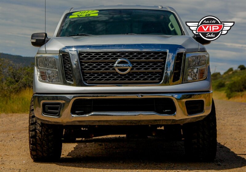 2017 Nissan Titan SV Crew Cab 4x4 - Photo 8 - Prescott, AZ 86301