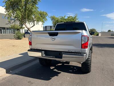 2017 Nissan Titan SV Crew Cab 4x4 - Photo 28 - Mesa, AZ 85201