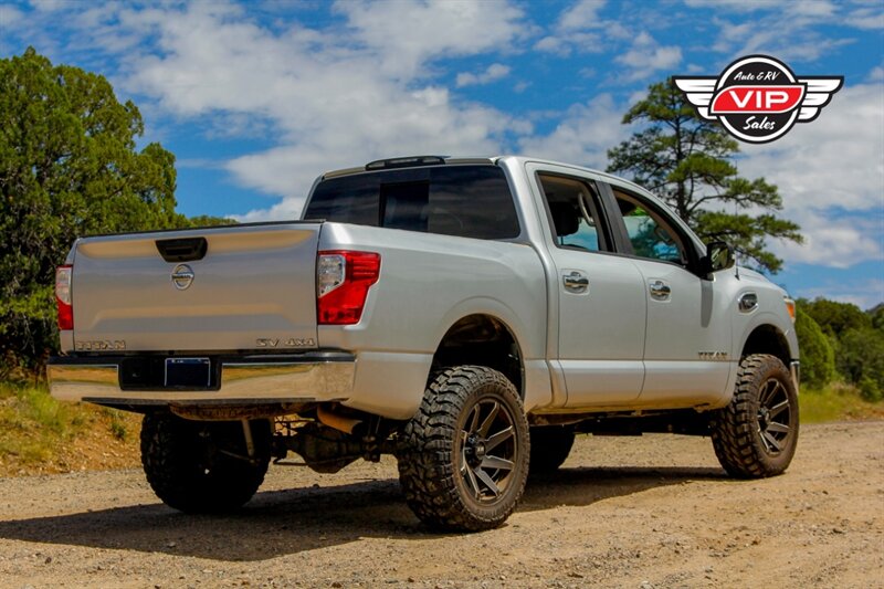 2017 Nissan Titan SV Crew Cab 4x4 - Photo 4 - Prescott, AZ 86301